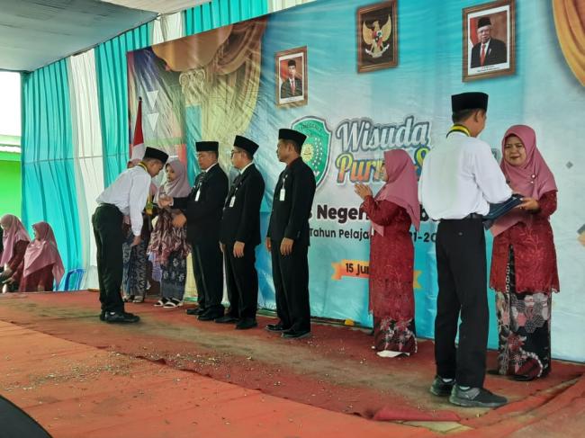 MTSN 7 Kebumen Gelar Wisuda Purna Siswa Kelas IX